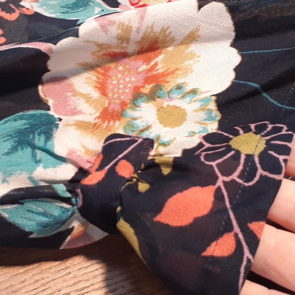 100% silk vintage semisheer gorgeous floral button top size 22W - Picture 2 of 6